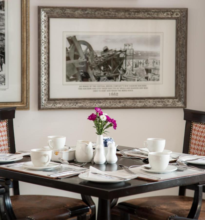 Protea Hotel By Marriott Kimberley Extérieur photo