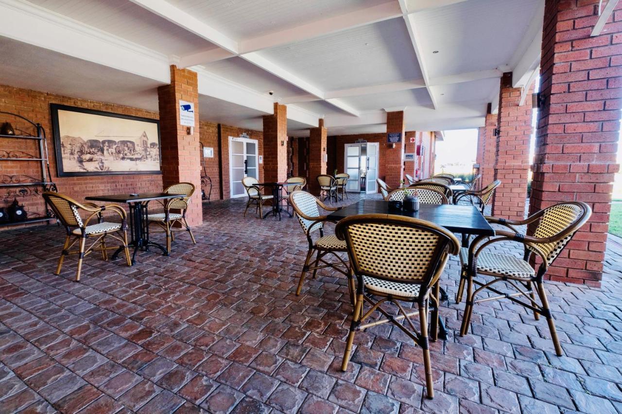 Protea Hotel By Marriott Kimberley Extérieur photo