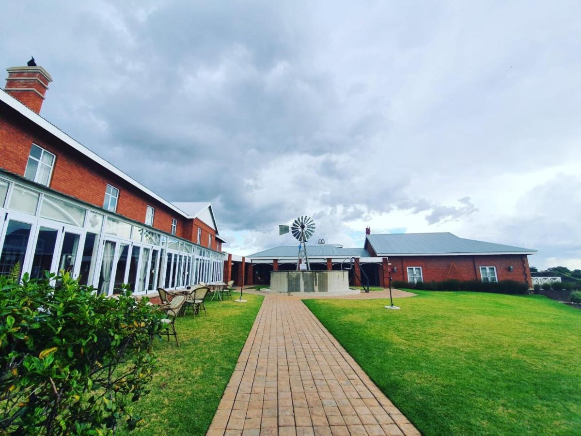 Protea Hotel By Marriott Kimberley Extérieur photo