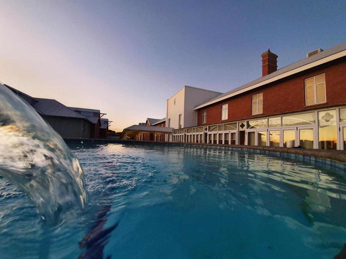 Protea Hotel By Marriott Kimberley Extérieur photo