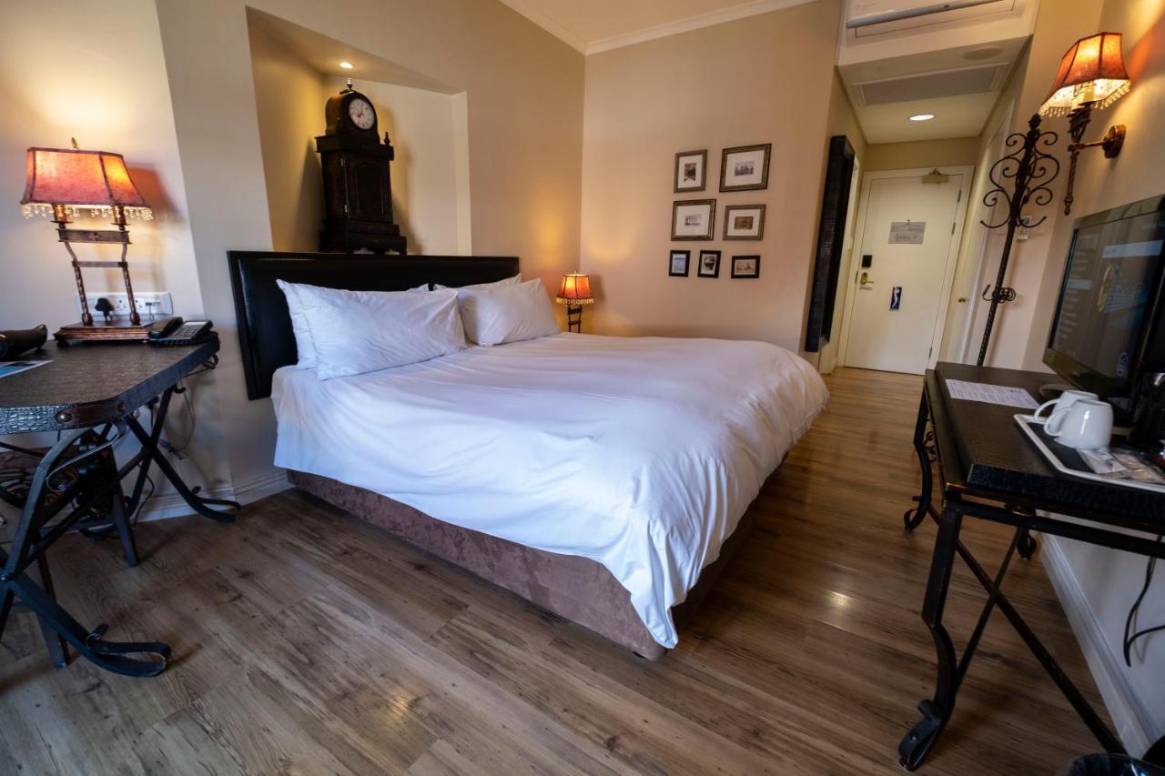 Protea Hotel By Marriott Kimberley Extérieur photo