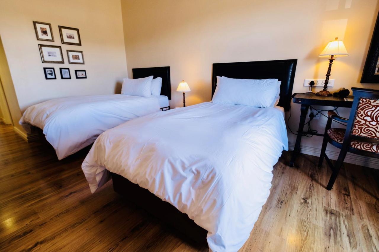 Protea Hotel By Marriott Kimberley Extérieur photo
