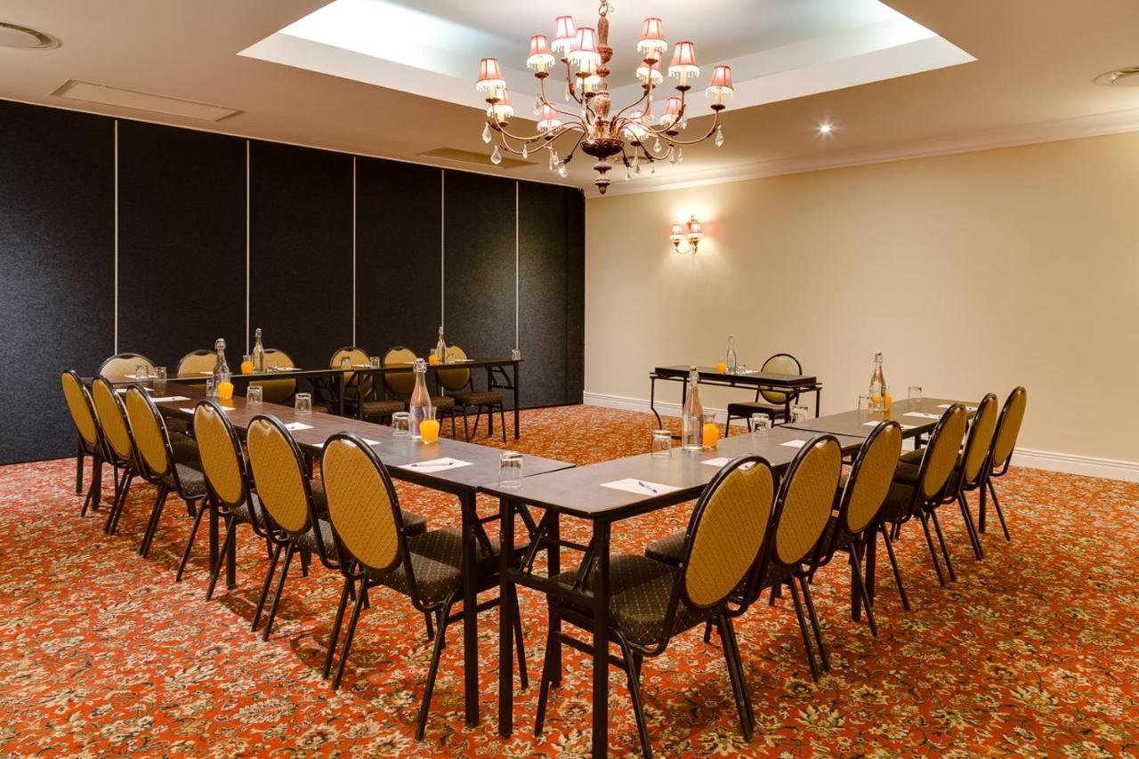 Protea Hotel By Marriott Kimberley Extérieur photo