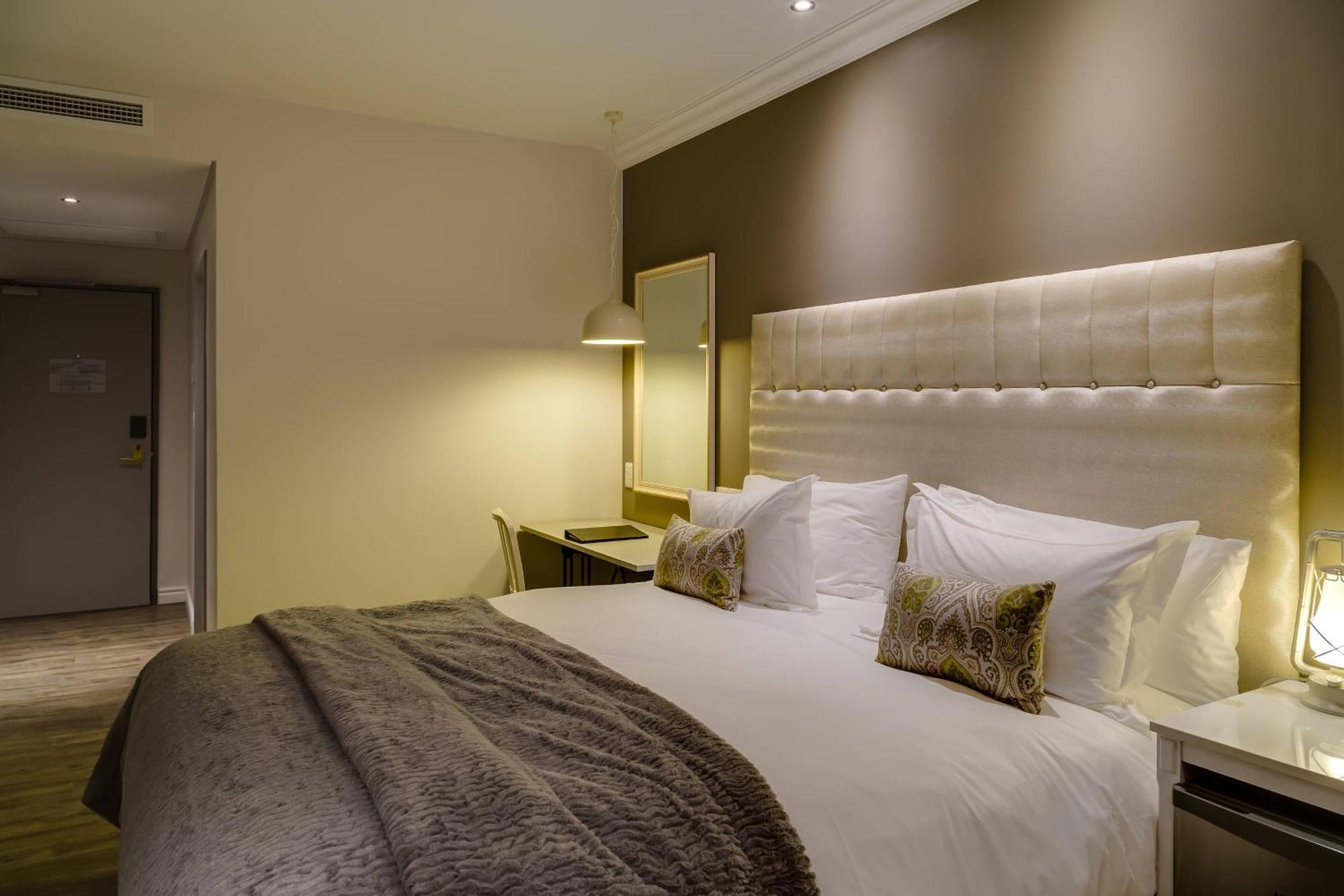 Protea Hotel By Marriott Kimberley Extérieur photo