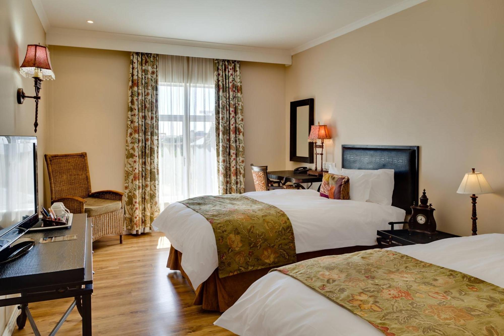 Protea Hotel By Marriott Kimberley Extérieur photo