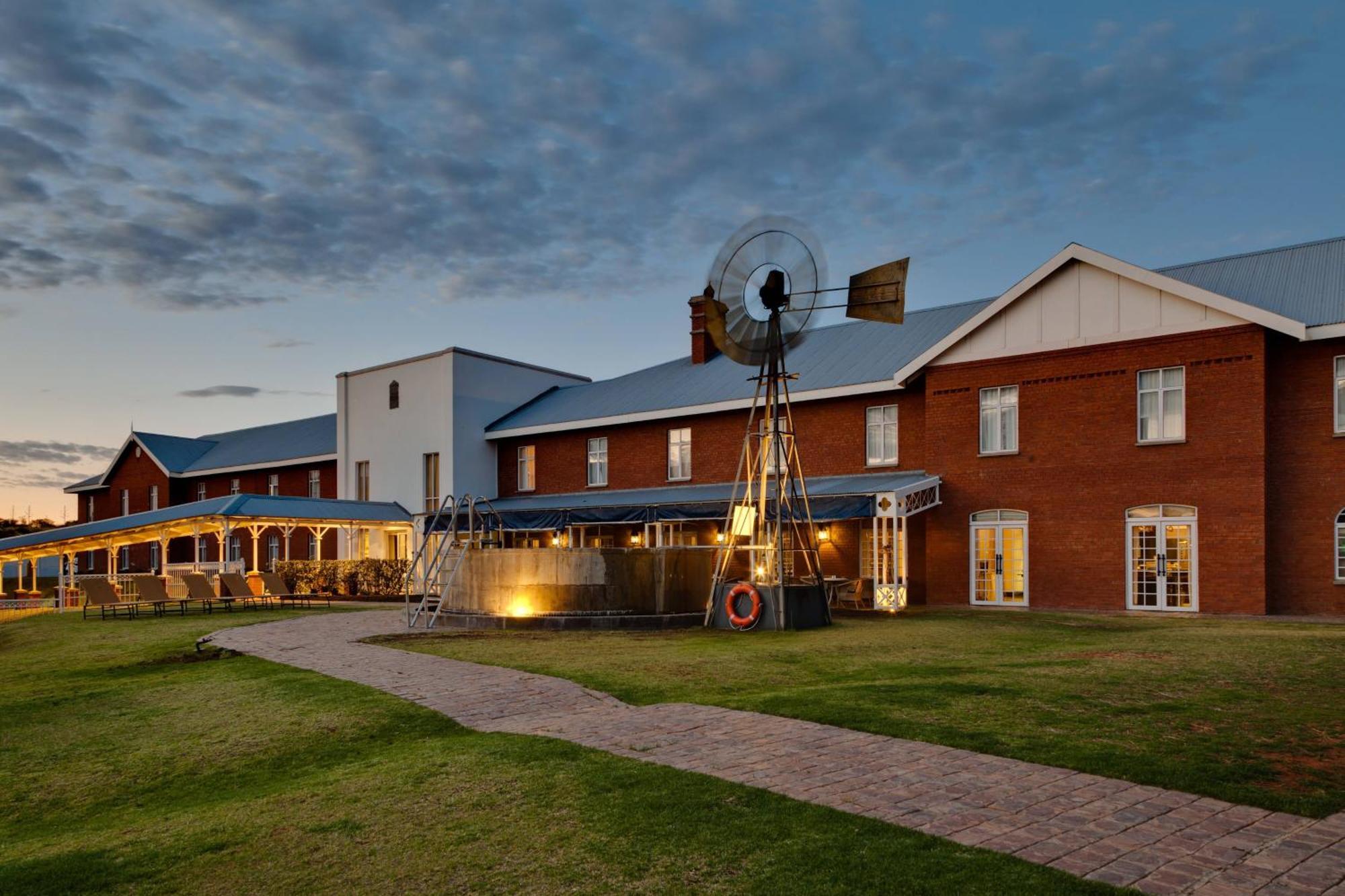 Protea Hotel By Marriott Kimberley Extérieur photo